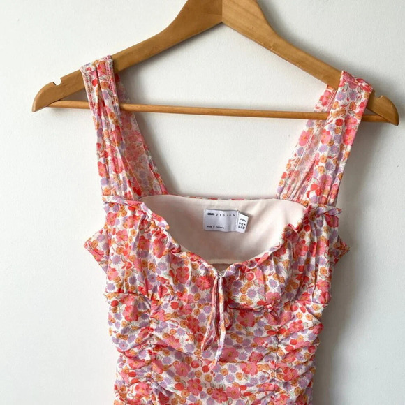 ASOS Petite Ditsy Floral  Ruched Frill Peplum Mini Dress Size 8 - Picture 5 of 8